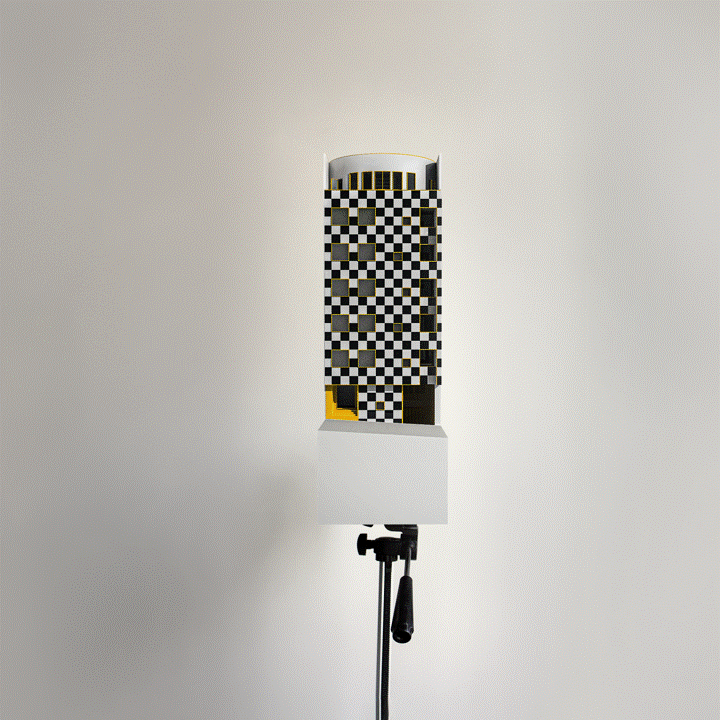 The apartment beneath two Houses